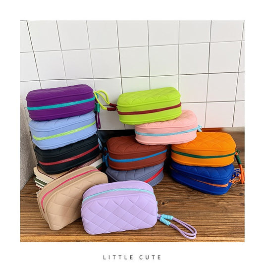 Square Cosmetic Bag For Women With Sewing Thread Detail, Made Of Durable Silica Gel, Featuring Large Capacity