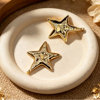 Simple Style Star Pendant In Zinc Alloy With Electroplated Gold Plating, Perfect For Summer Wear