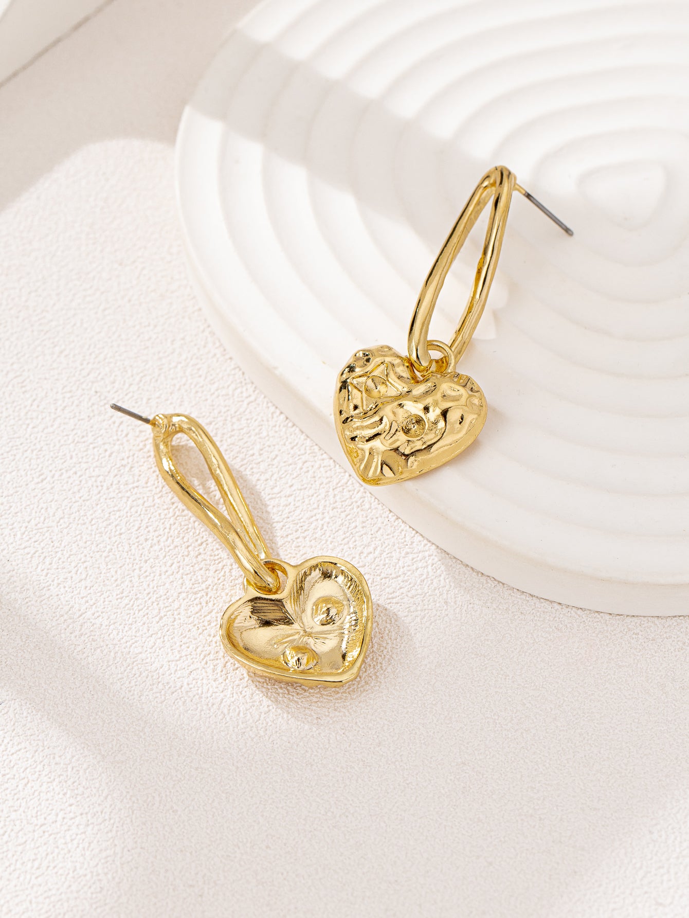 Bohemian Heart Shape Tassel Earrings In Zinc Alloy With Golden Plated Finish And Iron Ear Pins, Unisex Design