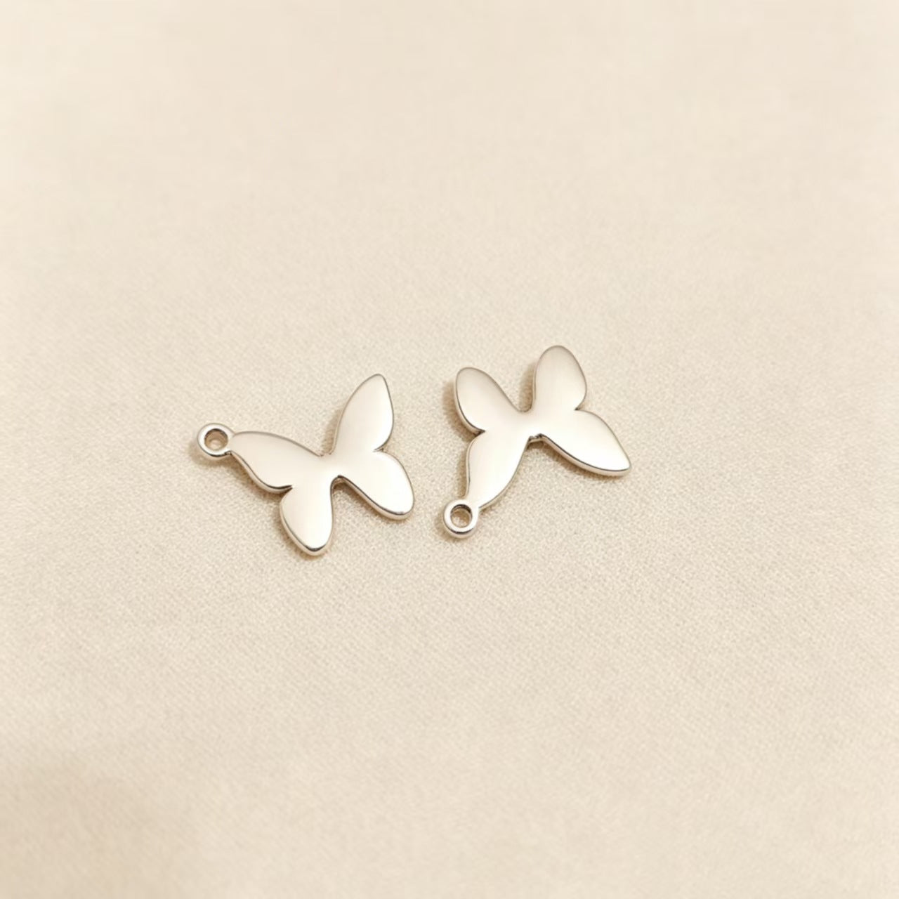 Butterfly Pendant In 304 Stainless Steel With Electroplated Finish, Simple Style Jewelry Accessory In Steel Color