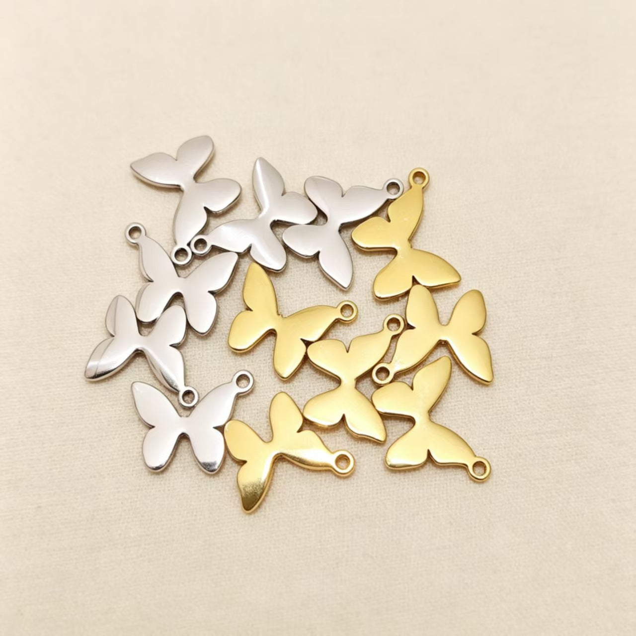 Butterfly Pendant In 304 Stainless Steel With Electroplated Finish, Simple Style Jewelry Accessory In Steel Color