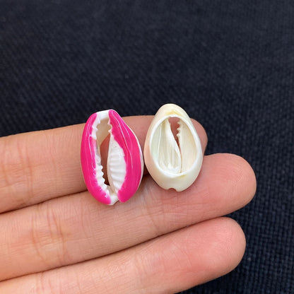 20 PCS Conch Shell Beads For Jewelry Making In Green Featuring Bleach Craftsmanship With Baroque Style
