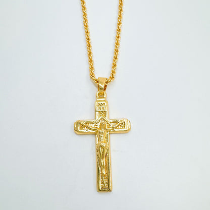 Vintage Style Cross Pendant Necklace For Women With 18K Real Gold Plated Copper Pendant And Cable Chain