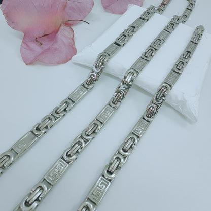 Handmade Paper Clip Necklace In Steel Color With 304 Stainless Steel Paperclip Chain, Simple Style, Unisex