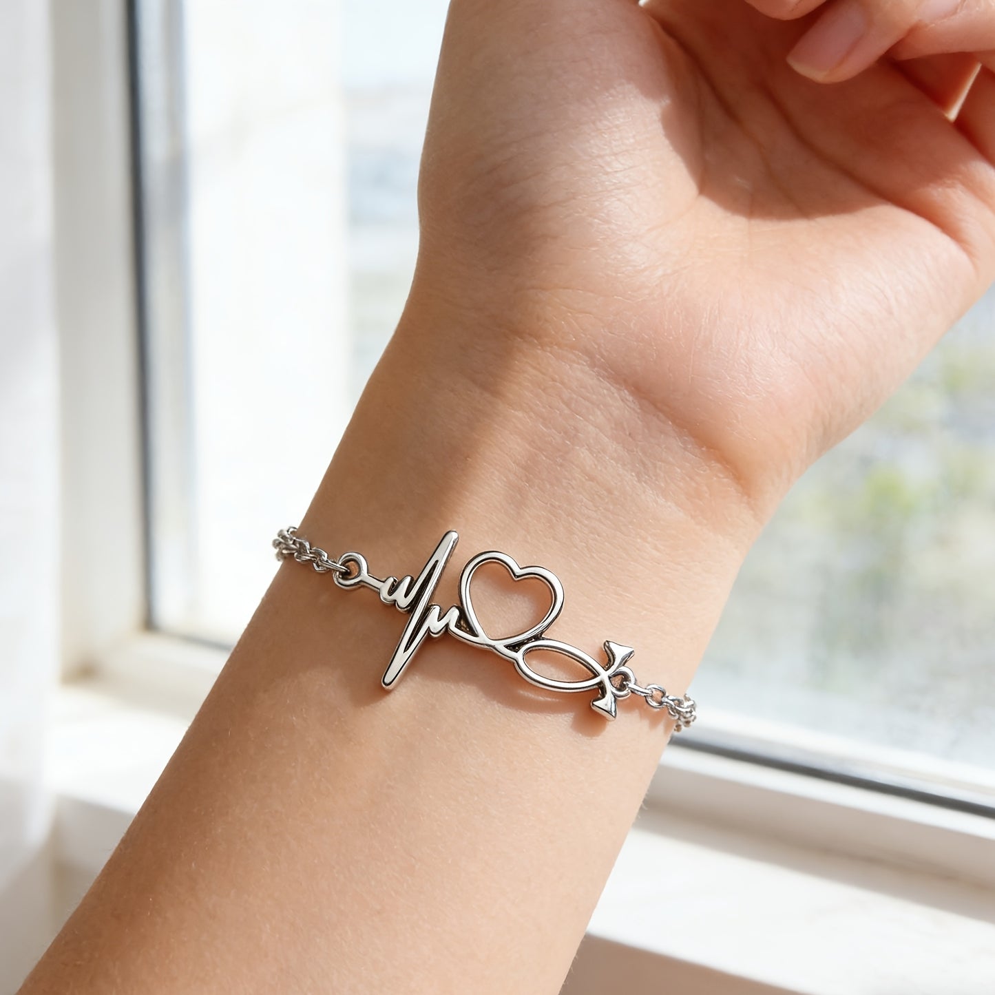 Romantic Heart Shape Electroplated Bracelet For Women With 201 Stainless Steel Box Chain