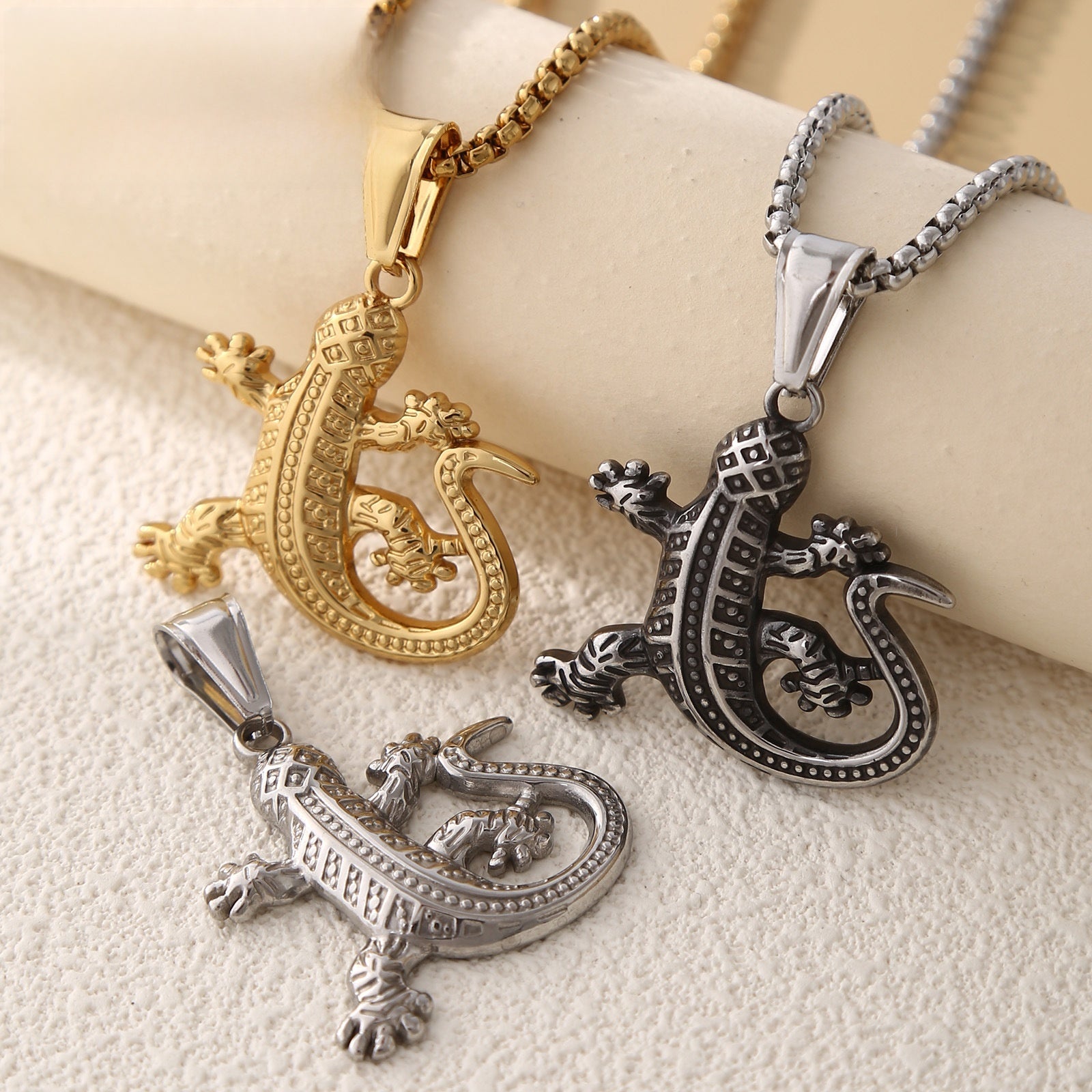 Polished 304 Stainless Steel Animal Pendant For Men In Steel Color, Perfect For Spring