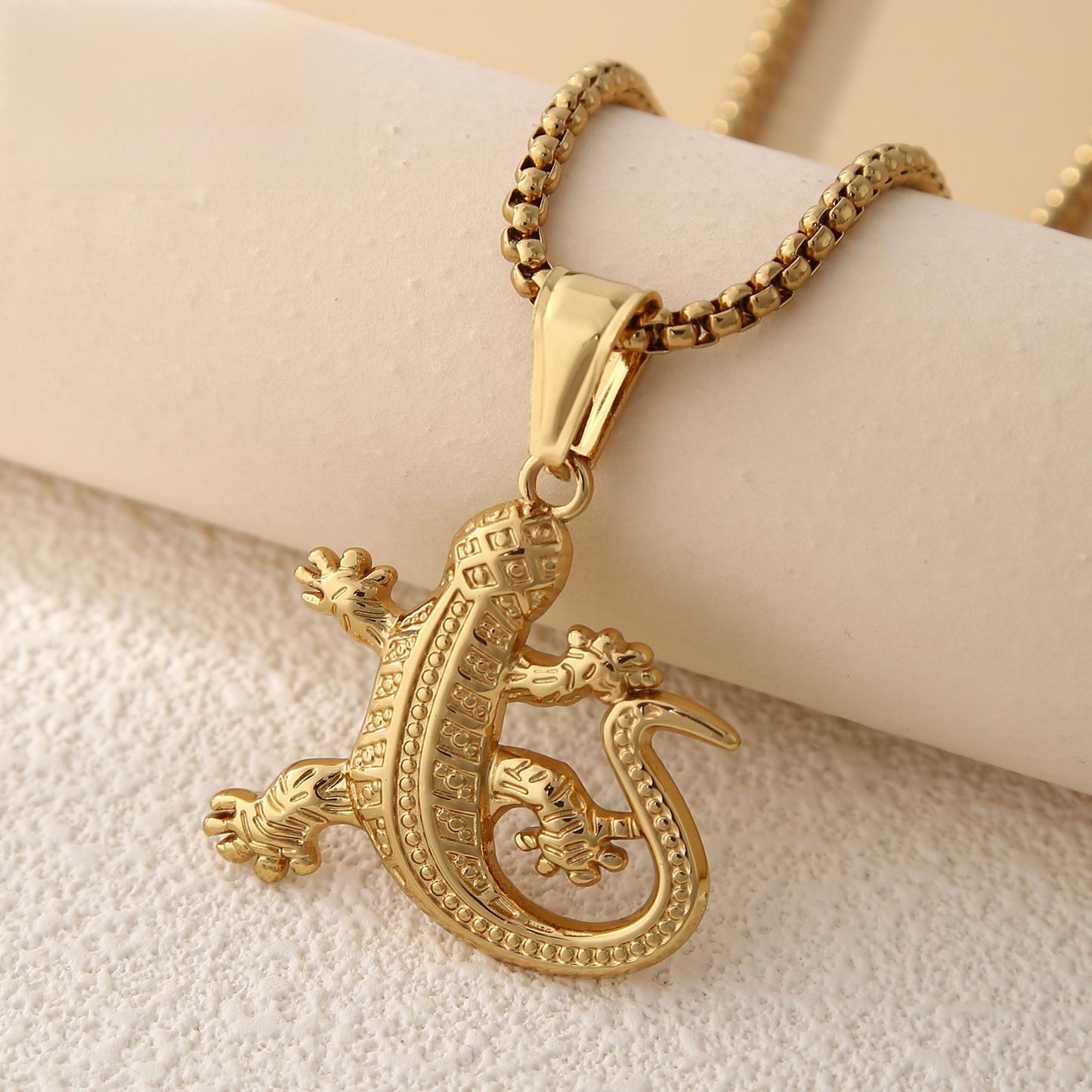 Polished 304 Stainless Steel Animal Pendant For Men In Steel Color, Perfect For Spring