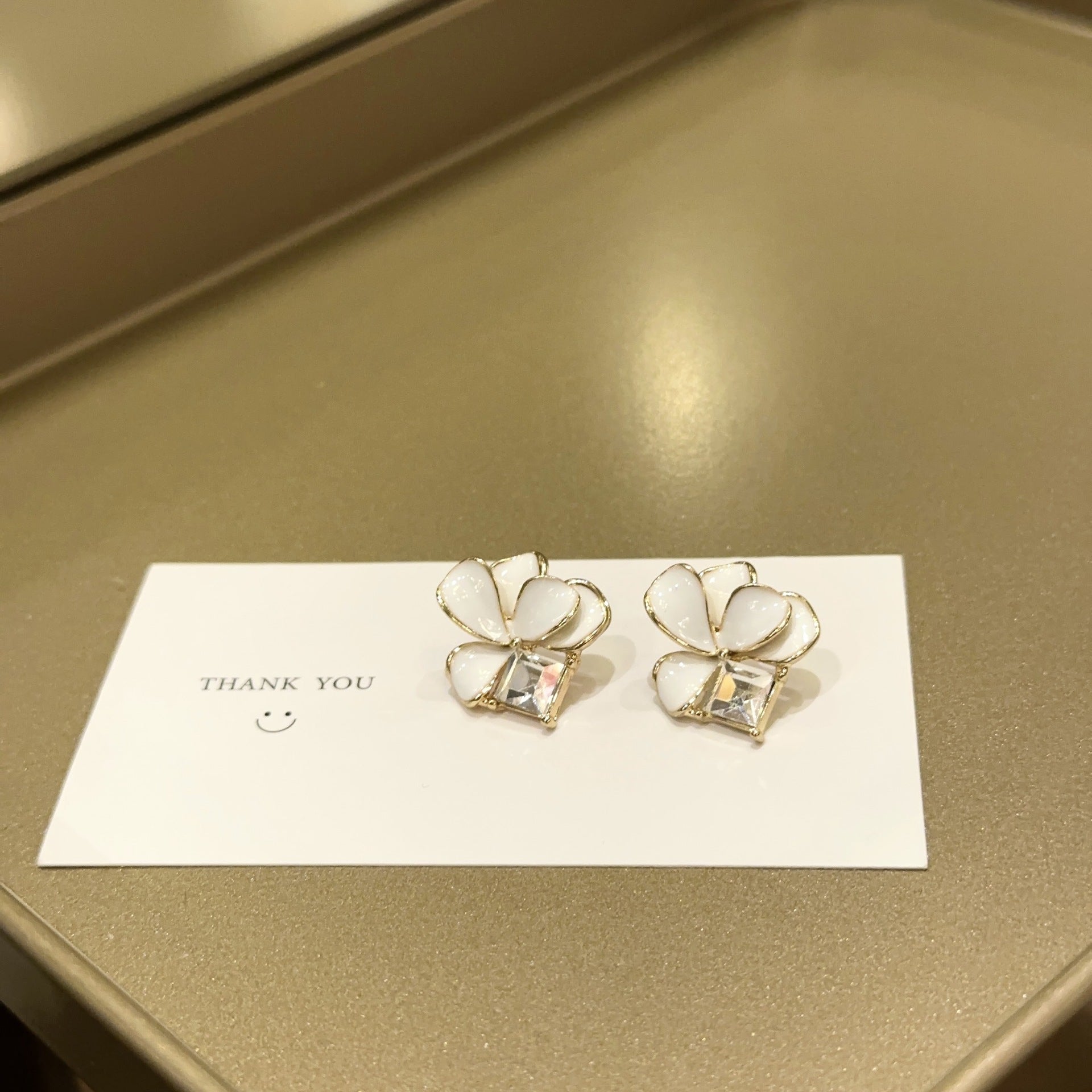 White Flower Stud Earrings For Women With 925 Sterling Silver Posts And Crystal Inlay Alloy Design