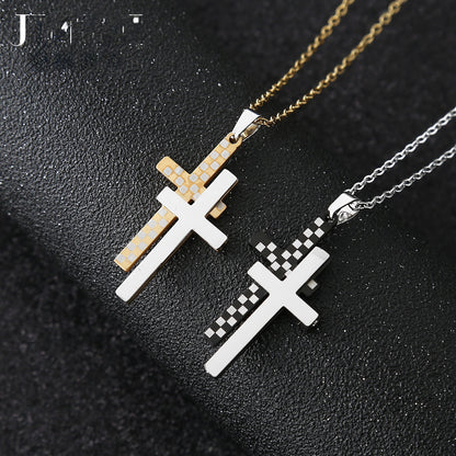 Sweet Polished Metal Pendant In Gold, Perfect For Couples And Winter Season