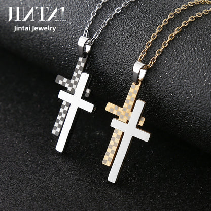 Sweet Polished Metal Pendant In Gold, Perfect For Couples And Winter Season