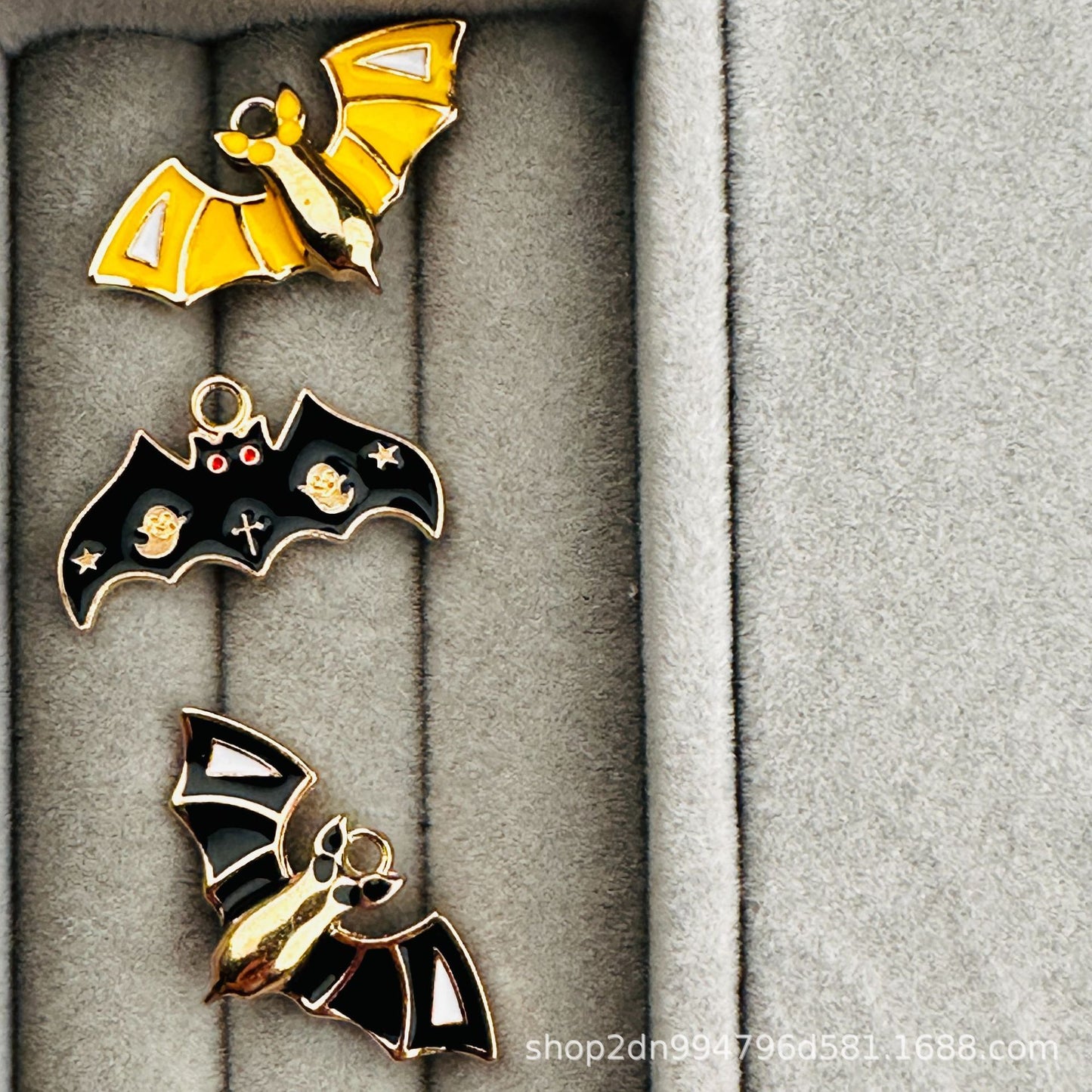 Electroplated Alloy Bat Pendant, Halloween Themed Jewelry Making Accessory