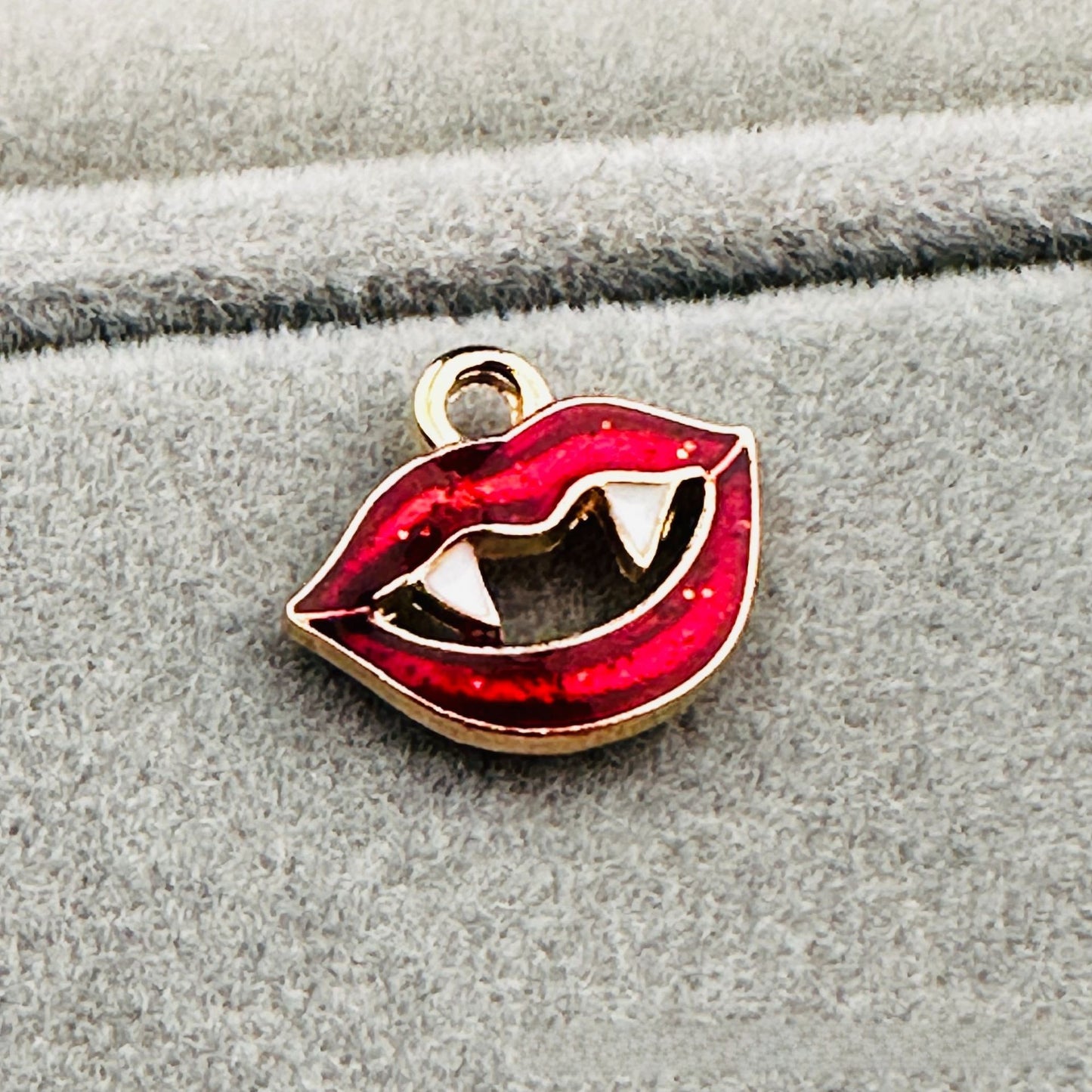 Electroplated Alloy Bat Pendant, Halloween Themed Jewelry Making Accessory