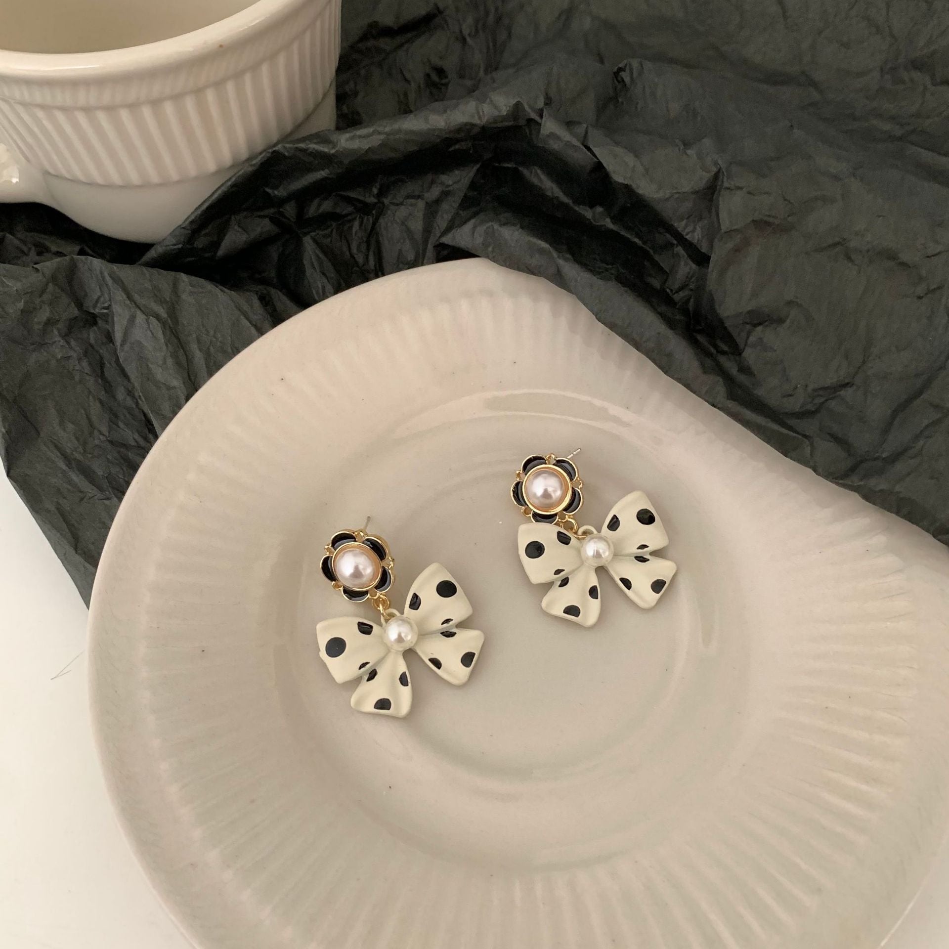 Bow Tie Stud Earrings In Dyed Black Alloy With 925 Sterling Silver Ear Pins