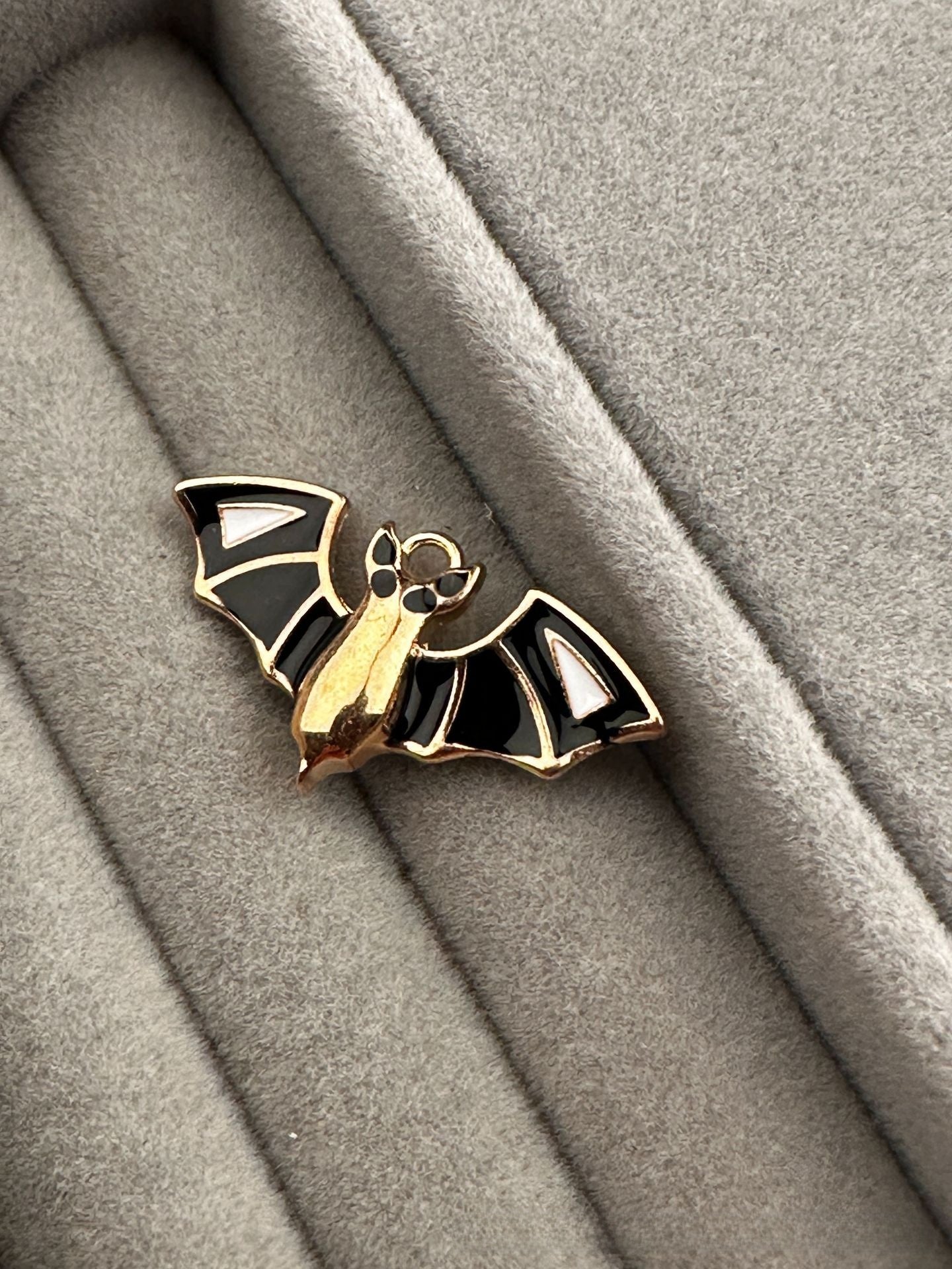 Electroplated Alloy Bat Pendant, Halloween Themed Jewelry Making Accessory
