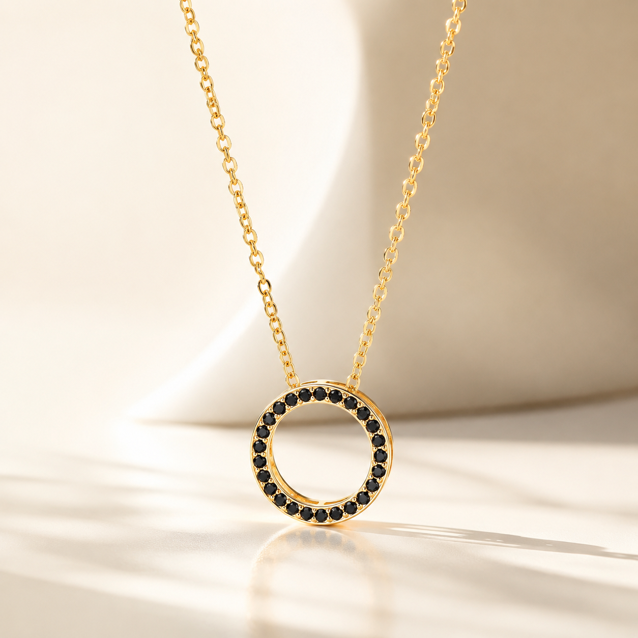 Women's Round Necklace With Golden Plated Copper And Zircon Inlay, Electroplated Finish On A Cable Chain
