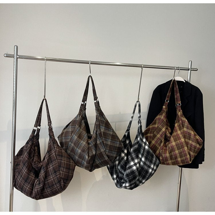 Lingge Square Woolen Shoulder Bag For Women With Single Shoulder Strap, Ideal For Autumn & Winter