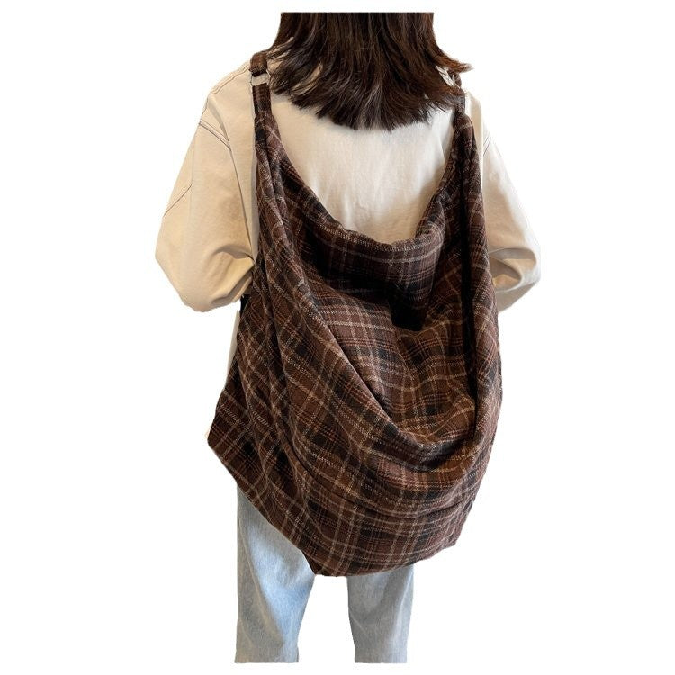 Lingge Square Woolen Shoulder Bag For Women With Single Shoulder Strap, Ideal For Autumn & Winter