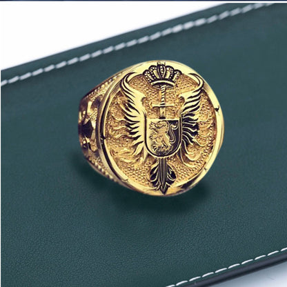 British Style Men's Lion Carving Ring In Copper With 18K Real Gold Electroplated Finish