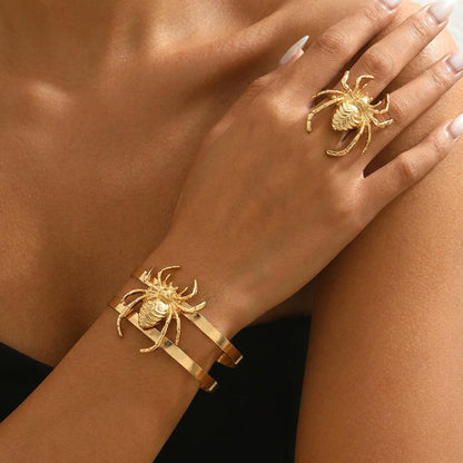 Simple Style Spider Bangle In Gold Featuring Electroplated Golden Plated Alloy Material