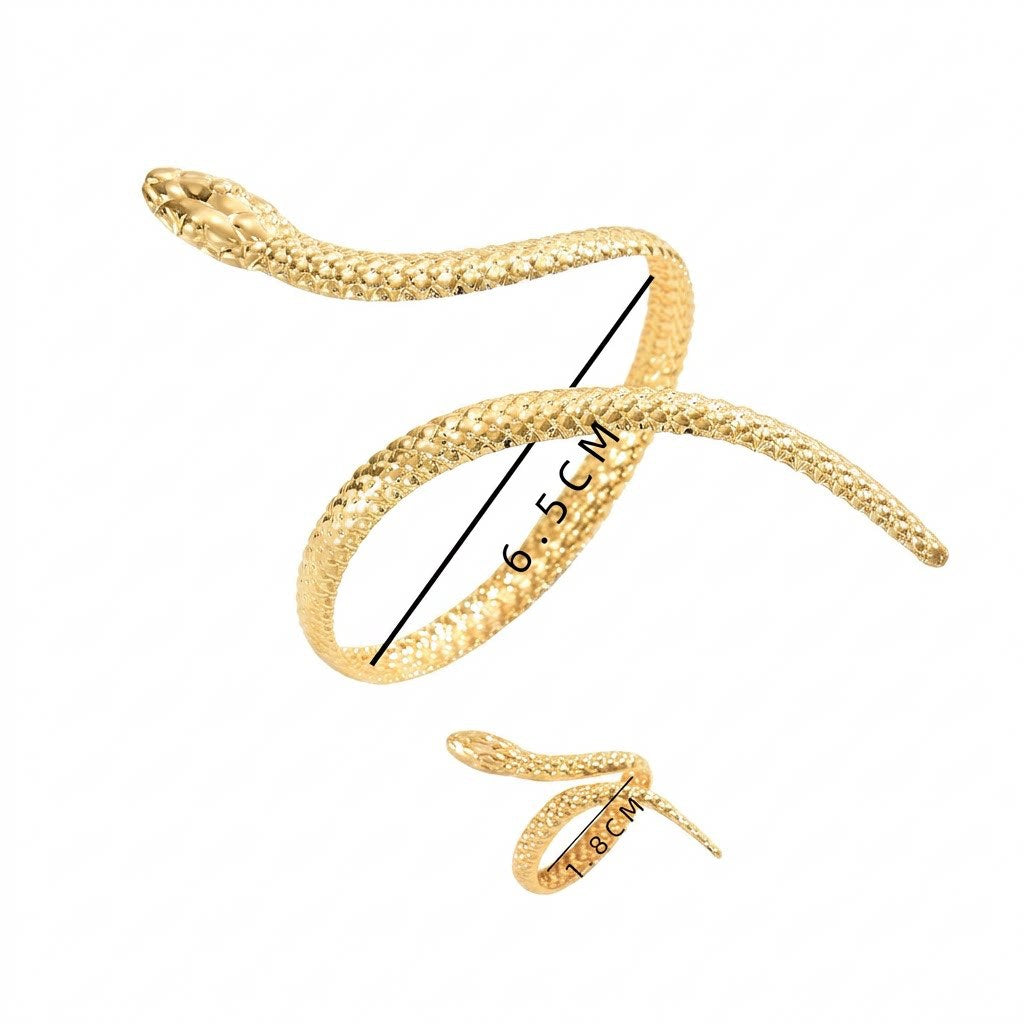 Simple Style Spider Bangle In Gold Featuring Electroplated Golden Plated Alloy Material
