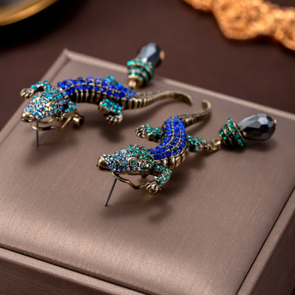 Animal Stud Earrings For Unisex Featuring Electroplated Zinc Alloy With 304 Stainless Steel Posts And Rhinestone Inlay