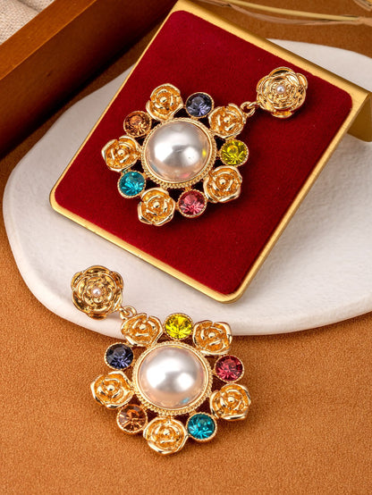 Retro Three-dimensional Rose Drop Earrings For Women In Gold Zinc Alloy With Artificial Pearl Inlay
