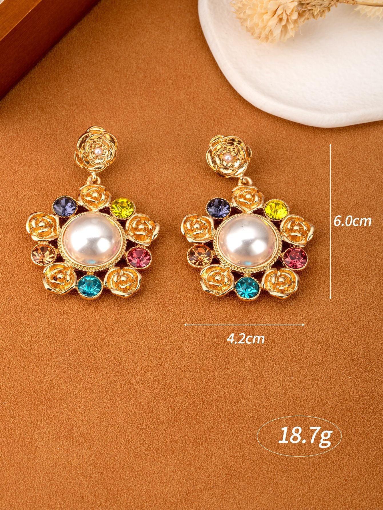 Retro Three-dimensional Rose Drop Earrings For Women In Gold Zinc Alloy With Artificial Pearl Inlay