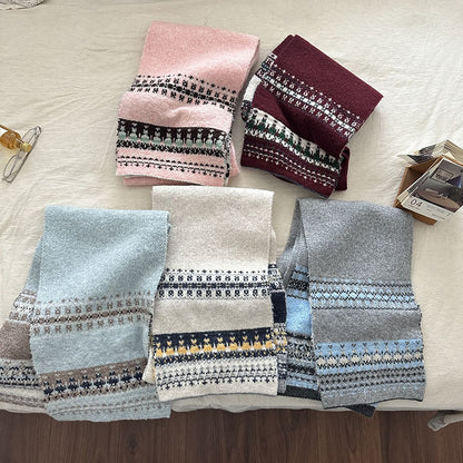 Bufanda A Cuadros Para Mujer En Color Rojo, Confeccionada Con Un Tejido Suave Que Imita El Cachemir, Ideal Para Las Estaciones De Otoño E Invierno.