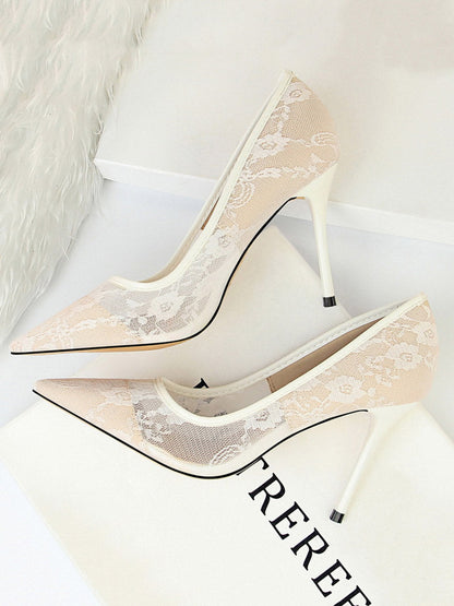 Flower Print Hollow Pointed-Toe Split-Joint Pumps