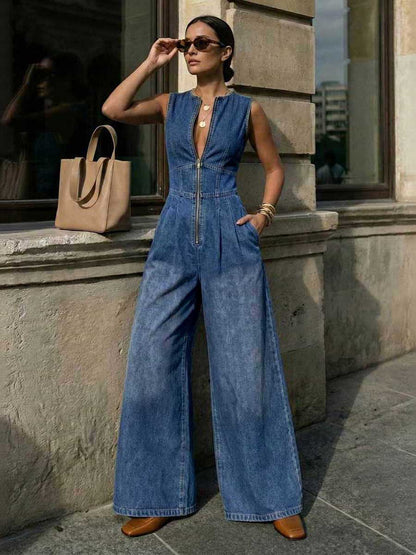 High Waisted Sleeveless Pleated Pockets Solid Color Zipper Round-Neck Jumpsuits