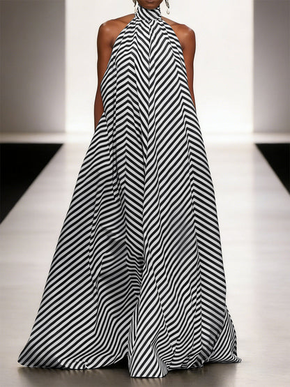 A-Line Loose Backless Contrast Color Elasticity Pockets Halter-Neck Maxi Dresses