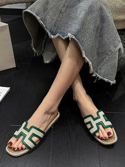GREEN