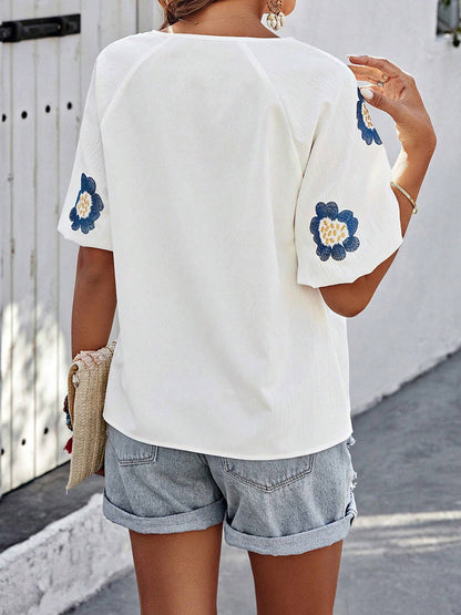 Half Sleeves Loose Contrast Color Embroidered Tied V-Neck Blouses&Shirts Tops