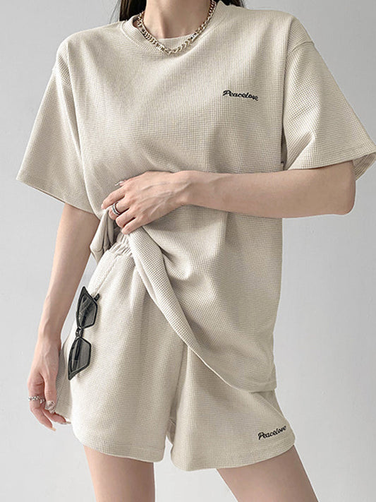Short Sleeves Split-Joint Round-Neck T-Shirt + Elasticity Waist Shorts Two Pieces Set