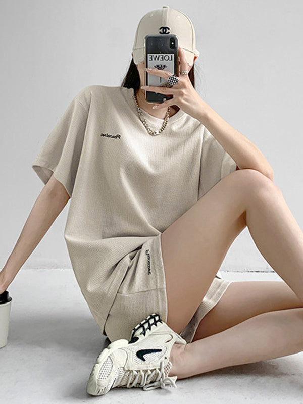 Short Sleeves Split-Joint Round-Neck T-Shirt + Elasticity Waist Shorts Two Pieces Set