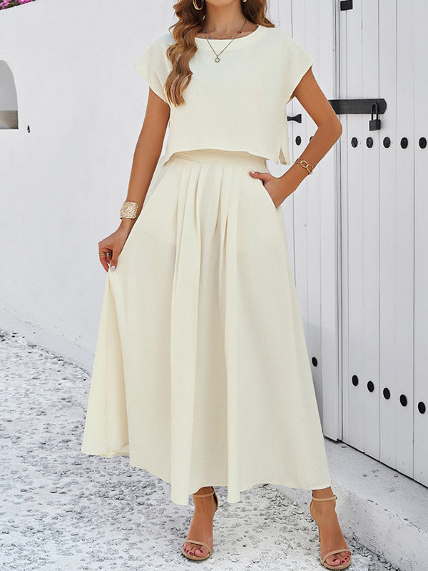 Loose Solid Color Round-Neck T-Shirt Top + Pleated Pockets A-Line Skirts Bottom Two Pieces Set