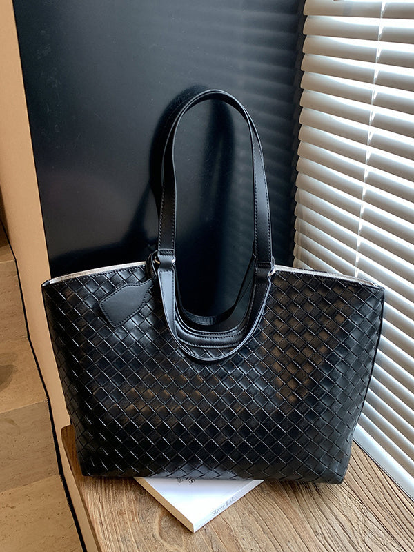 Split-Joint Shoulder Bags