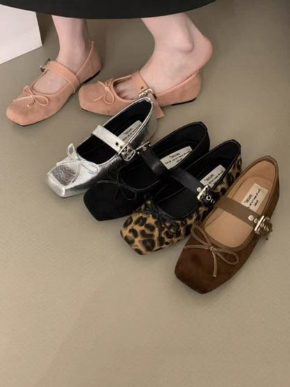 Bow-Embellished Buckle Split-Joint Square-Toe Sandals