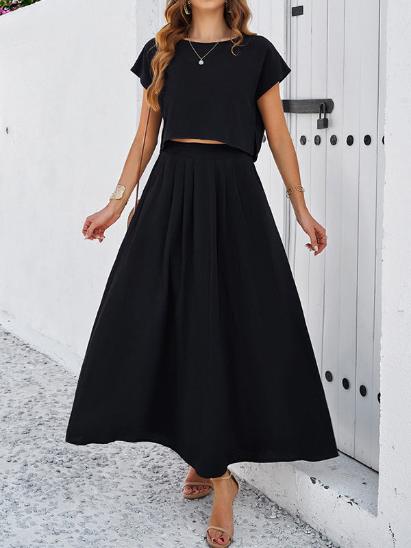 Loose Solid Color Round-Neck T-Shirt Top + Pleated Pockets A-Line Skirts Bottom Two Pieces Set