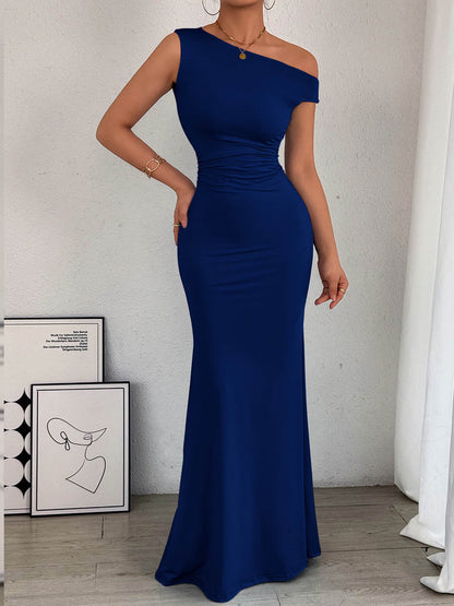 Bodycon High Waisted Asymmetric Pleated Solid Color Split-Side One-Shoulder Maxi Dresses