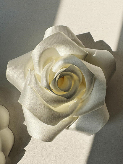 Three-Dimensional Flower Brooch Accessories