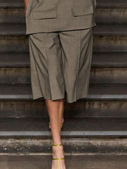 LIGHT BROWN