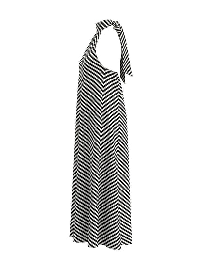 A-Line Loose Backless Contrast Color Elasticity Pockets Halter-Neck Maxi Dresses