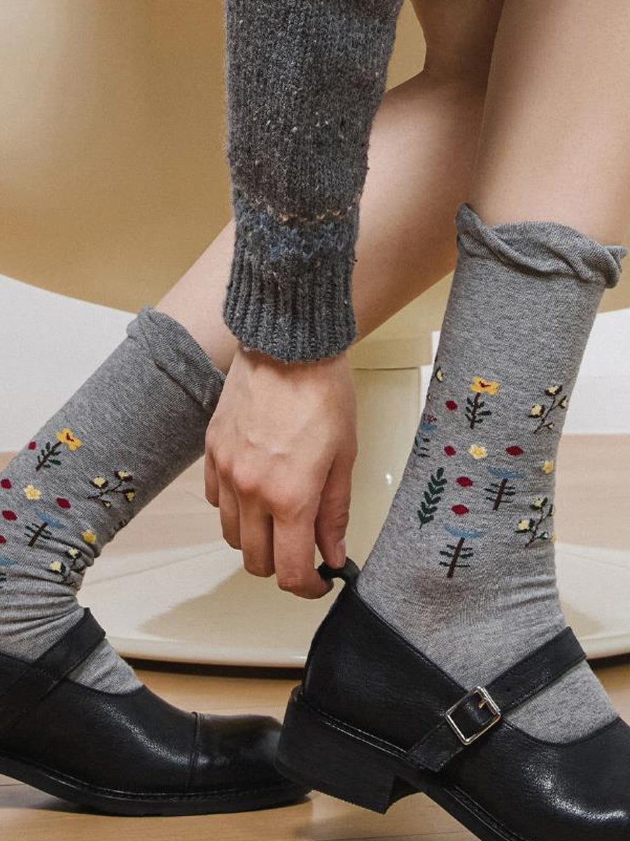 Women Artsy Flower Mid-Heel Cotton Socks