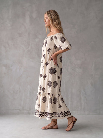 A-Line Half Sleeves Elasticity Pleated Printed Ruffle Trim Split-Joint Off-The-Shoulder Maxi Dresses