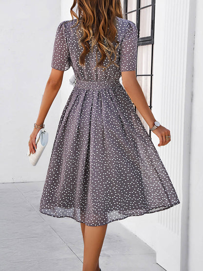 A-Line Elasticated Waist Contrast Color Polka Dot Split-Joint Tied Waist Round-Neck Midi Dresses