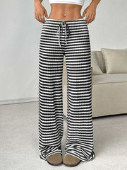 BLACK WHITE