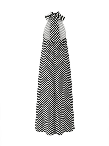 A-Line Loose Backless Contrast Color Elasticity Pockets Halter-Neck Maxi Dresses