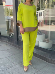 YELLOW