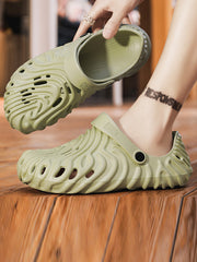 GREEN